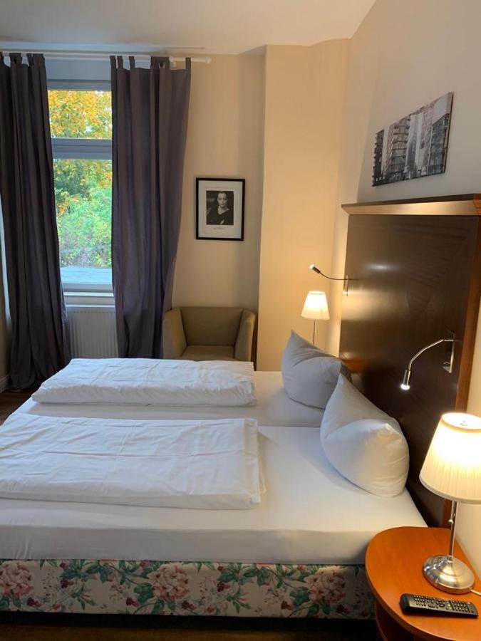 Berliner Hof Hotel Dallgow-Doeberitz Buitenkant foto