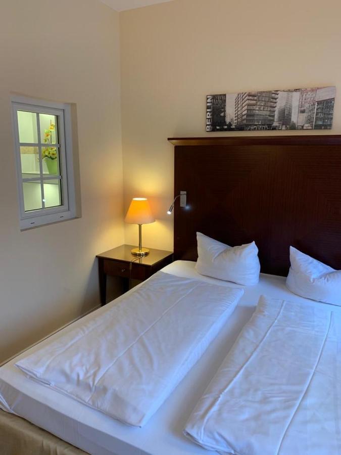 Berliner Hof Hotel Dallgow-Doeberitz Buitenkant foto